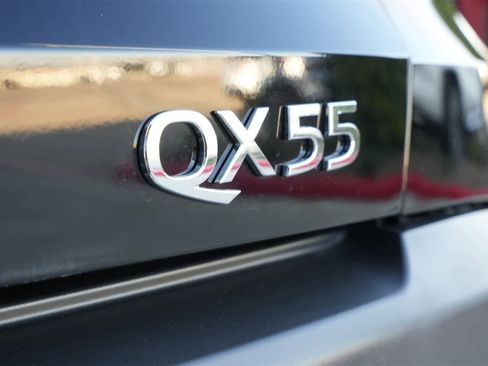 Used 2024 INFINITI QX55 Essential w/ Accent Package image 19