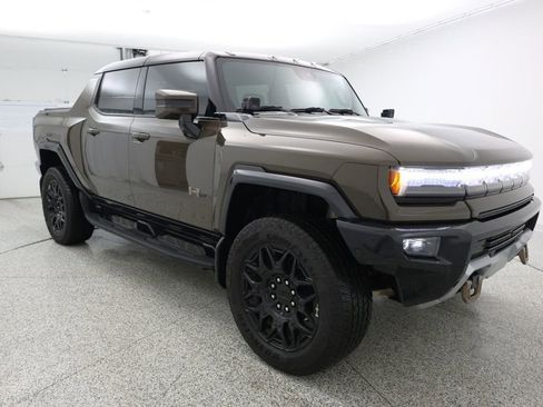 Used 2024 GMC Hummer EV 2X w/ LPO, Illumination Package image 2