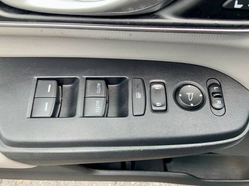 Used 2019 Honda CR-V EX-L image 16