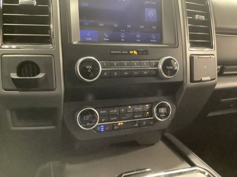 Used 2021 Ford Expedition XLT RWD image 15