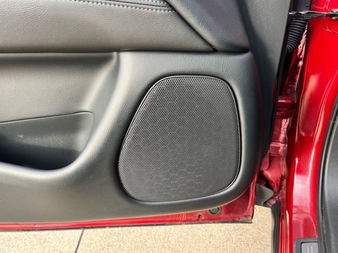 Used 2020 Nissan Pathfinder Platinum image 14