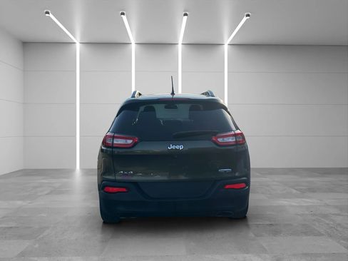 Used 2015 Jeep Cherokee Latitude w/ Cold Weather Group image 4