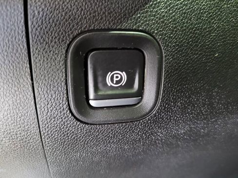 Used 2022 GMC Sierra 2500 AT4 image 50