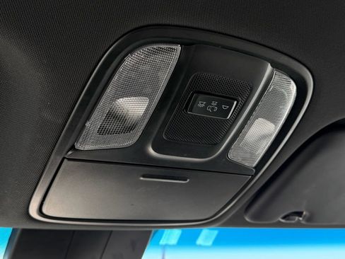 Used 2020 Kia Sportage S image 35