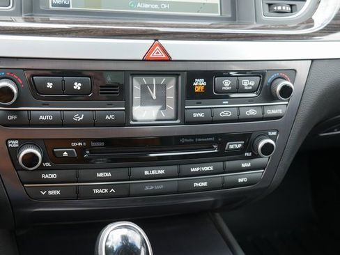 Used 2015 Hyundai Genesis 3.8 w/ Option Group 03 image 22