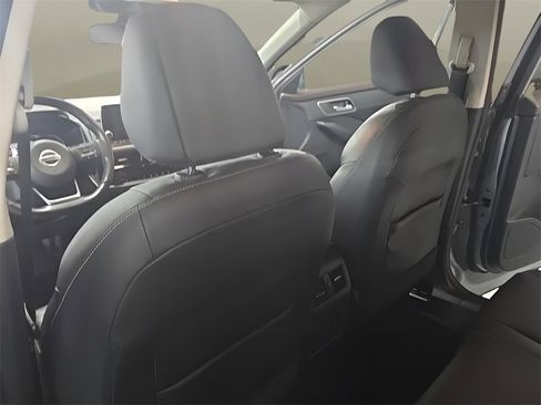 Used 2021 Nissan Rogue SL image 14