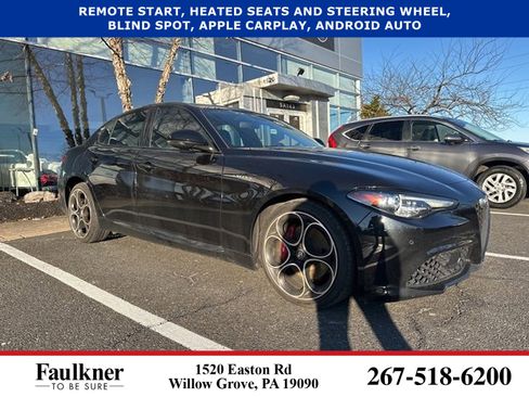 Used 2022 Alfa Romeo Giulia Veloce image 1