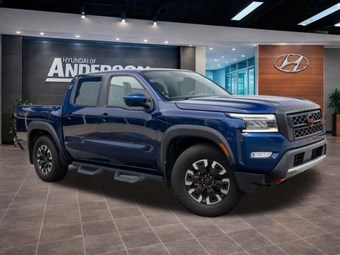 Used 2022 Nissan Frontier Pro-X RWD image 2