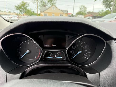 Used 2015 Ford Focus SE FWD image 14