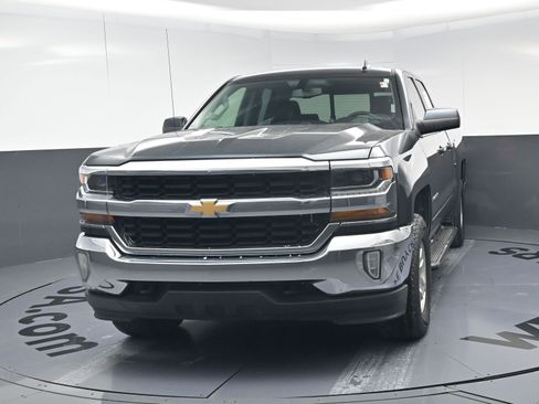 Used 2017 Chevrolet Silverado 1500 LT w/ All Star Edition image 11