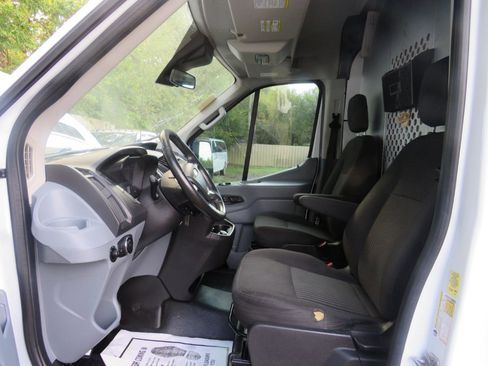 Used 2017 Ford Transit 250 130 Medium Roof RWD image 25