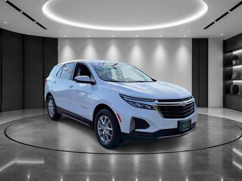 Certified 2023 Chevrolet Equinox LT FWD image 2
