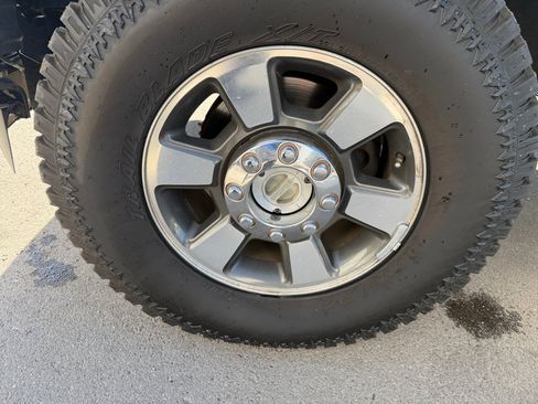 Used 2011 Ford F350 Lariat w/ Lariat Interior Pkg AWD/4WD image 11