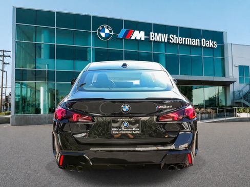 Used 2026 BMW M235i xDrive w/ Premium Package AWD/4WD image 5