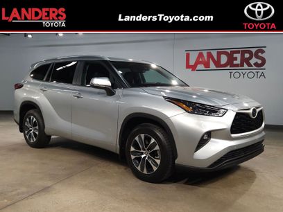 Used 2024 Toyota Highlander XLE