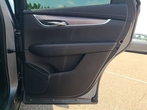 Used 2022 Cadillac XT5 Luxury w/ LPO, Floor Liner Package AWD/4WD image 30