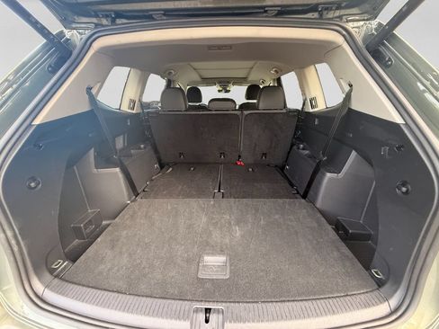 Used 2025 Volkswagen Atlas SE FWD image 31