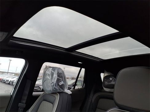 New 2026 Chevrolet Equinox LT w/ Convenience Package II image 8