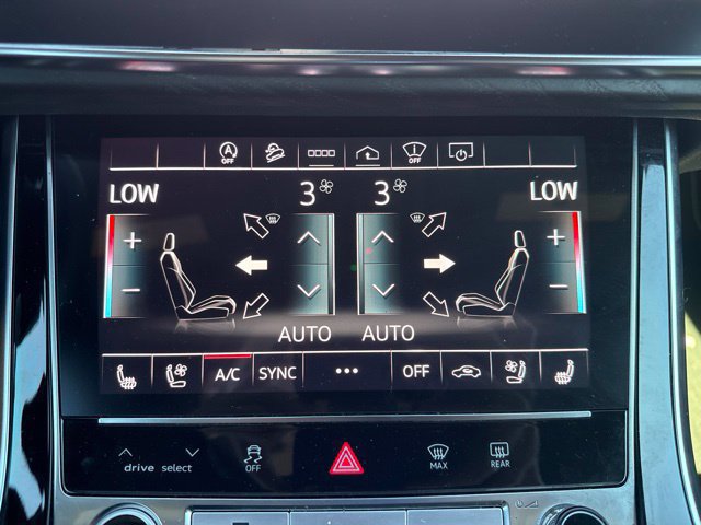 Used 2021 Audi Q8 Prestige AWD/4WD image 26