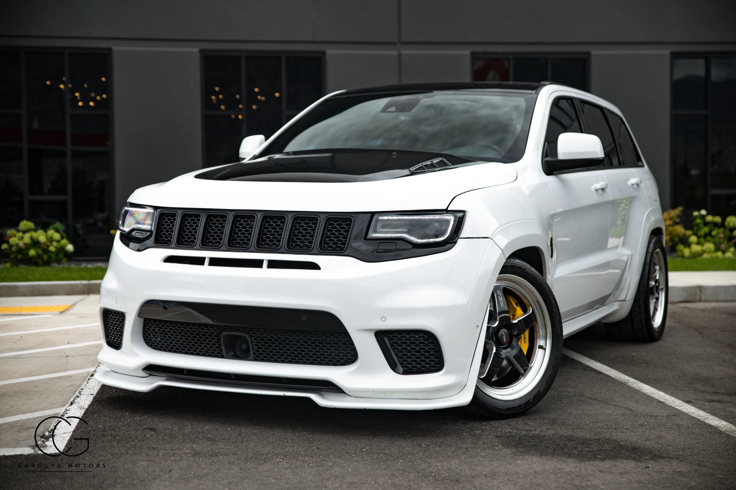 Used 2018 Jeep Grand Cherokee Trackhawk w/ Trailer Tow Group IV AWD/4WD image 2