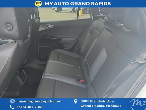Used 2023 Volkswagen ID.4 Pro S AWD/4WD image 7