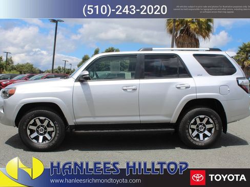 Used 2021 Toyota 4Runner SR5 Premium AWD/4WD image 2