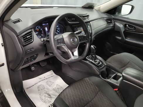 Used 2020 Nissan Rogue S FWD image 14