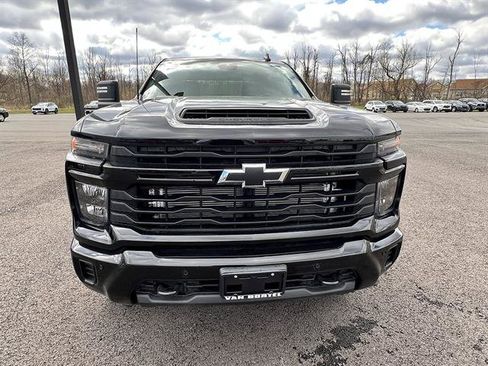 New 2026 Chevrolet Silverado 2500 Custom w/ Custom Value Package AWD/4WD image 9