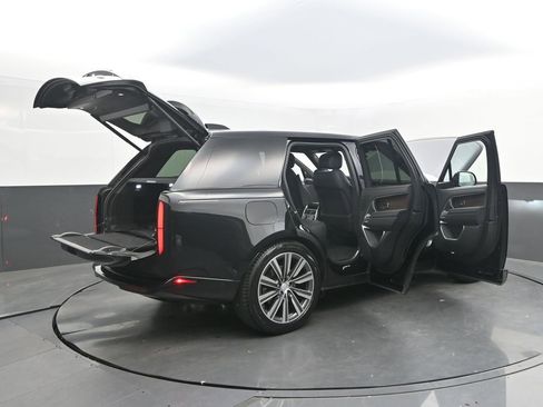 Used 2023 Land Rover Range Rover SE AWD/4WD image 40