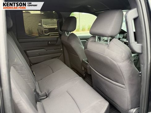 Used 2024 Toyota Tacoma SR5 AWD/4WD image 8