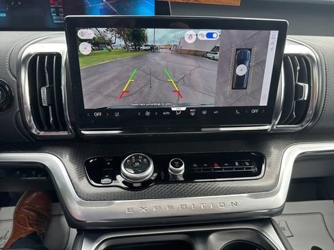 New 2026 Ford Expedition Max Platinum w/ Stealth Appearance Package AWD/4WD image 25