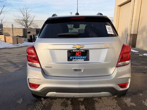 Used 2020 Chevrolet Trax LT image 4