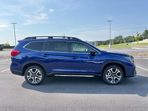 New 2026 Subaru Ascent Limited w/ Popular Package #2 AWD/4WD image 6