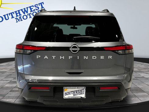 Used 2025 Nissan Pathfinder SV FWD image 6