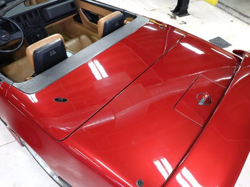 Used 1989 Chevrolet Corvette Convertible image 21