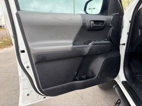 Used 2023 Toyota Tacoma SR AWD/4WD image 12