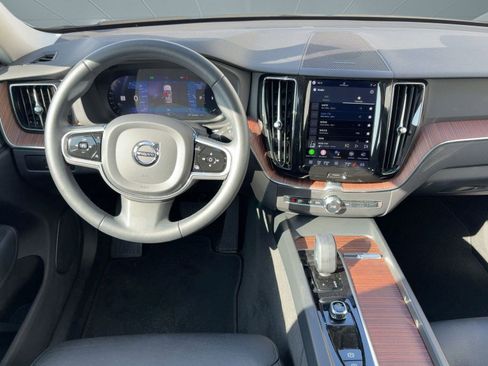 Certified 2023 Volvo XC60 B5 Plus w/ Climate Package image 27