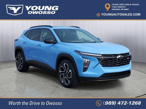 Certified 2024 Chevrolet Trax RS w/ Sunroof Package FWD image 2