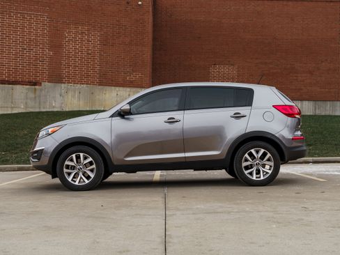Used 2016 Kia Sportage LX image 6