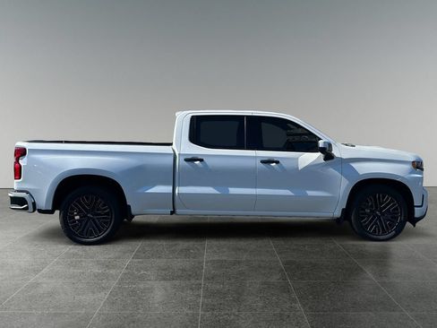 Used 2022 Chevrolet Silverado 1500 High Country w/ Technology Package AWD/4WD image 8