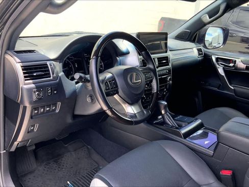 Used 2022 Lexus GX 460 Premium AWD/4WD image 2