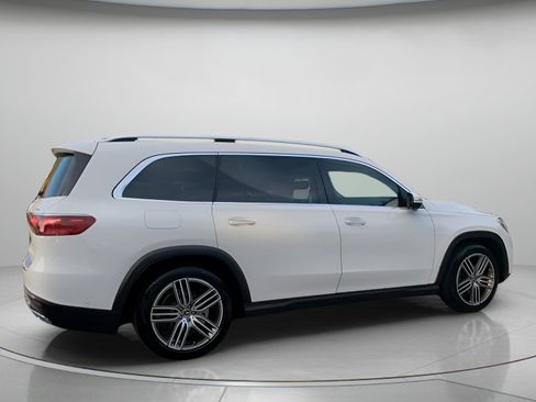 Used 2026 Mercedes-Benz GLS 450 4MATIC image 30
