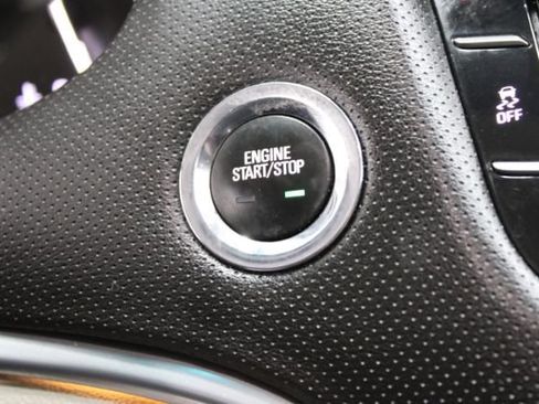 Used 2018 Cadillac XTS Luxury FWD image 16