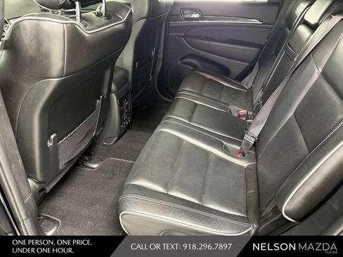 Used 2019 Jeep Grand Cherokee Overland RWD image 35