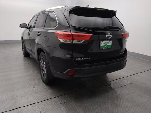 Used 2019 Toyota Highlander XLE image 6