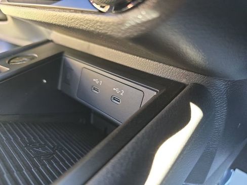 New 2026 Nissan Kicks SV w/ Charging Package FWD image 22