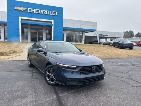 Used 2024 Honda Accord EX-L image 3