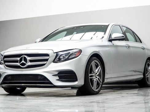 Used 2020 Mercedes-Benz E 350 4MATIC Sedan w/ Parking Assistance Package image 7