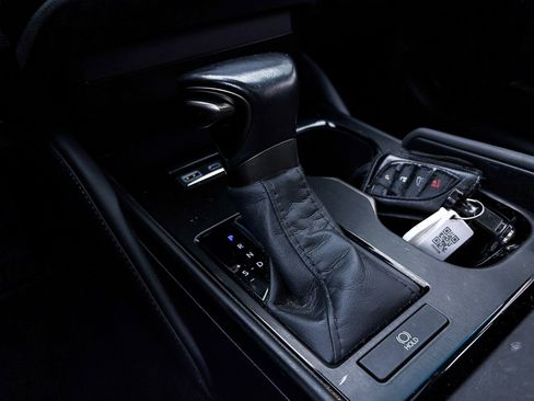 Used 2023 Lexus ES 350 image 24