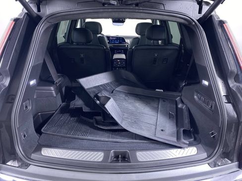 Certified 2026 Cadillac Vistiq Sport w/ LPO, Floor Liner Package AWD/4WD image 13